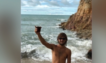 Mati Zancocchia mateando en Jericoacoara, Brasil.