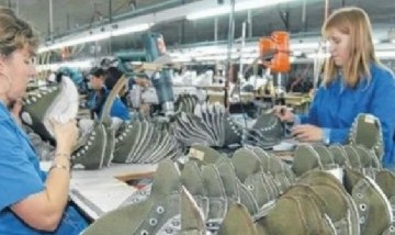 Cierra fábrica que produce para marcas como Adidas y Fila y despide a sus 360 trabajadores