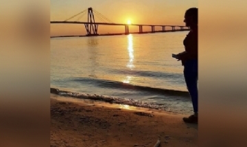 Yani disfrutando de la Costanera en Corrientes.