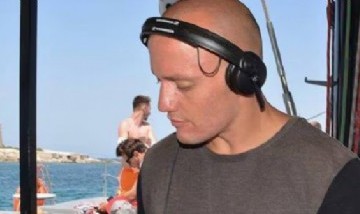 Un DJ argentino murió tras caer de un tercer piso en Ibiza: ¿accidente o suicidio?