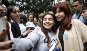 Cristina Kirchner visitó la Universidad Nacional de las Artes a 10 años de su creación