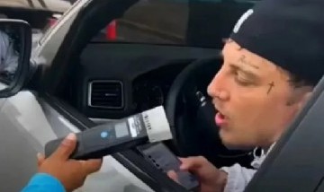 "Careta": El video de El Polaco en un control de alcoholemia que generó polémica