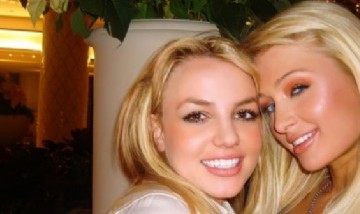 Paris Hilton aseguró que ella y Britney Spears inventaron las selfies hace 18 años