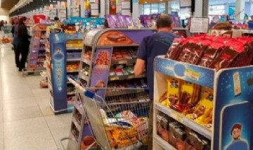 Propuesta para terminar con la oferta de comida chatarra en las líneas de caja de supermercados