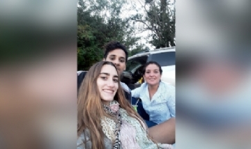 Valentina mateando con su novio Marce y su amiga Caro en Arrecifes, Bs. As.