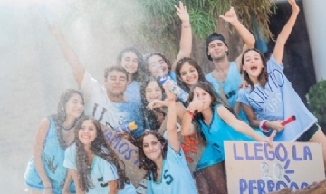 Los chicos de 5to Sociales del Inst. Dante Alighieri disfrutando su UPD, La Plata.