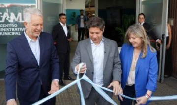 Alak y Kicillof presentaron el Centro Administrativo Municipal, que unificará más de 75 trámites