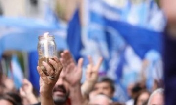 Rosario: Marcha de antorchas y paro en defensa de la universidad pública y gratuita