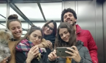 Agos, Anto, Lucas, Mel y Mica desde La Plata.