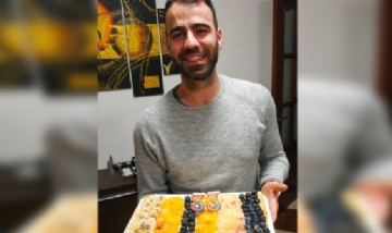 Gustavo festejando sus 33 en Cádiz, España.